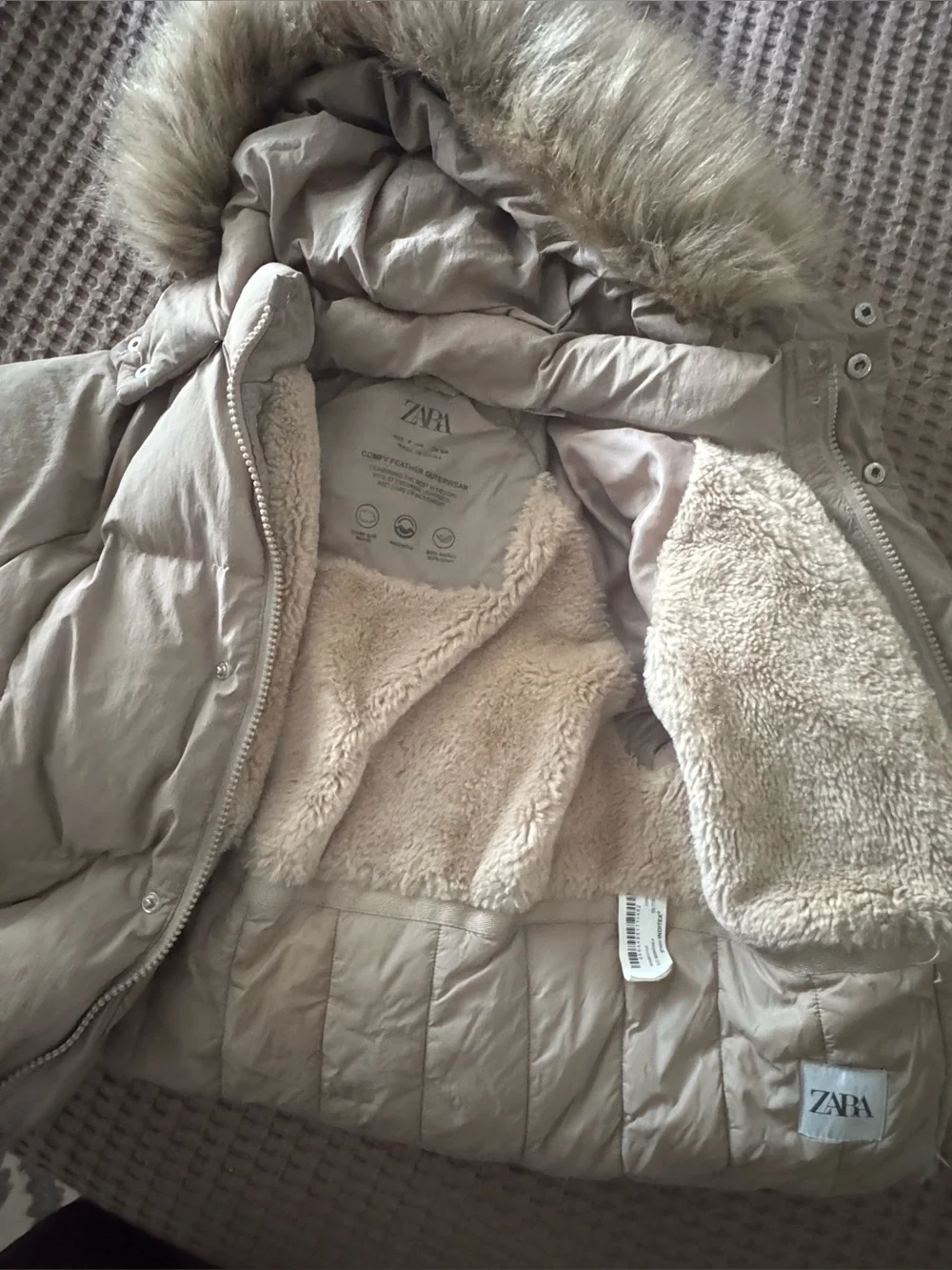 Zara girls Neutral Beige Faux Fur Trim Puffer Jacket